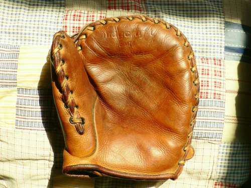 Maycraft Basemitt Front